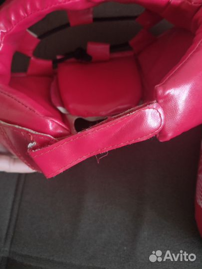 Боксерские перчатки, шлем, футы