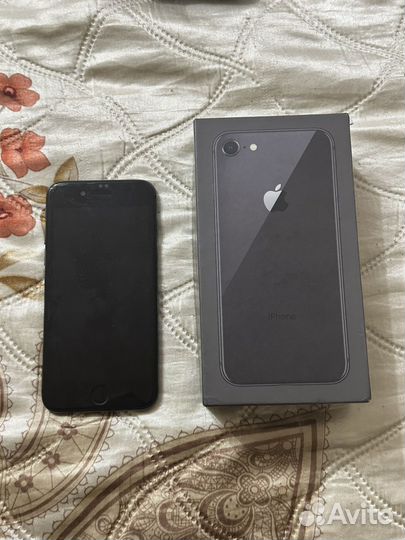 iPhone 8, 128 ГБ