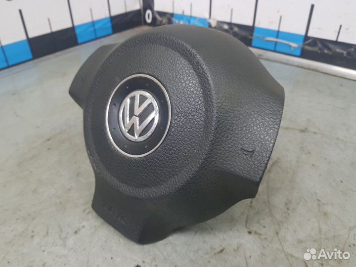 Подушка в руль airbag Volkswagen Jetta 5 1K2