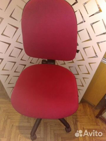 Стул кресло офисный на колесах
