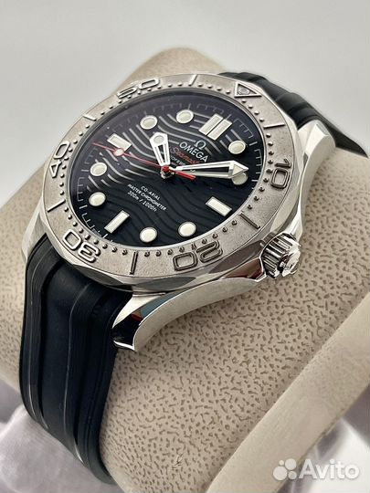 Часы omega seamaster 300m diver nekton