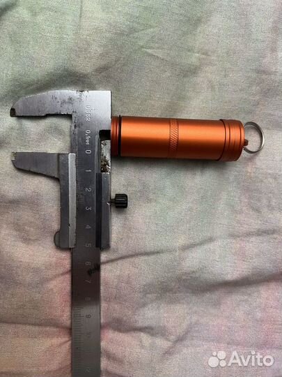 Герметичный контейнер брелок 71 х 19 мм