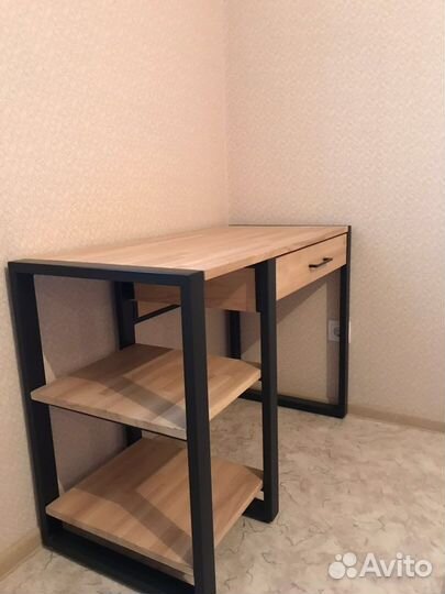 Стол письменный, компьютерный