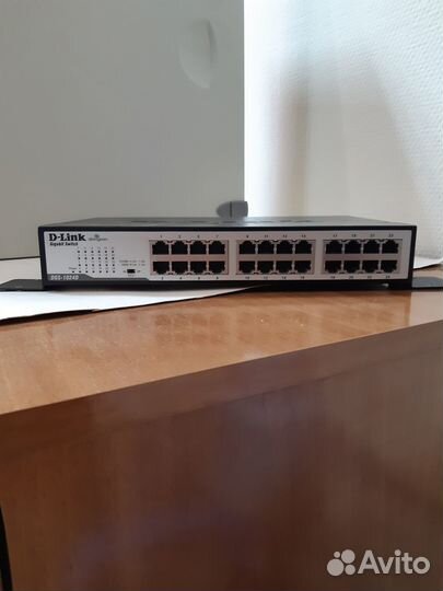 Коммутатор гигабитный 24