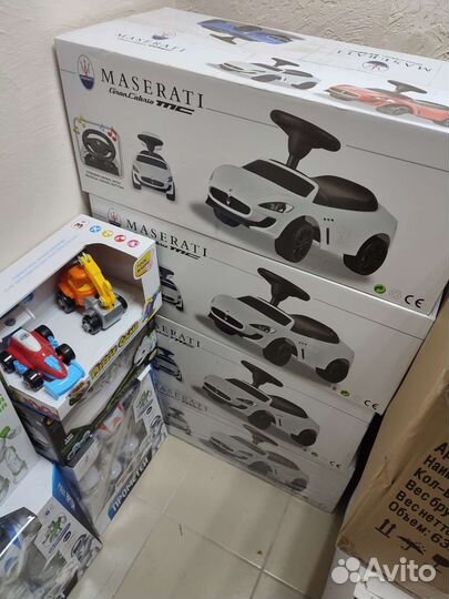 Машинка для катания Мазерати