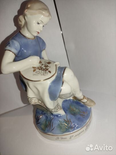 Статуэтка фарфор гжель СССР