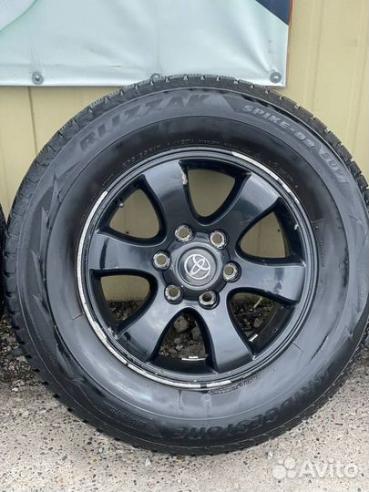 Литые диски r17 5x114 3 с резиной бу