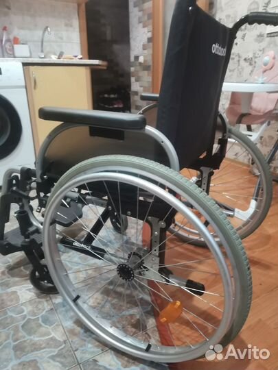 Инвалидная коляска складная бу