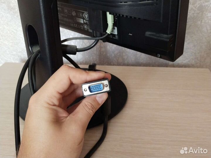 Монитор Sony SDM-S75A