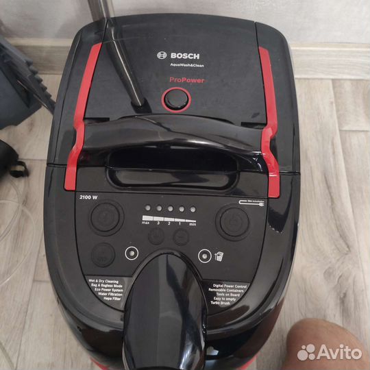 Моющий пылесос Bosch