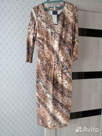 Платье женское