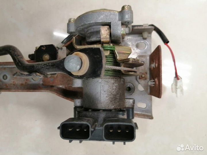 Педаль газа Nissan Primera P11 хетчбек CD20T 1997