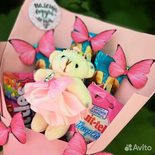 Съедобные букеты из конфет и игрушек