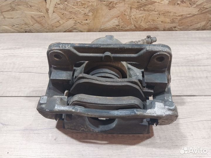 Суппорт передний Renault Megan 2 Bosch