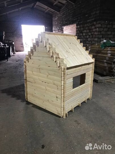 Детский деревянный домик