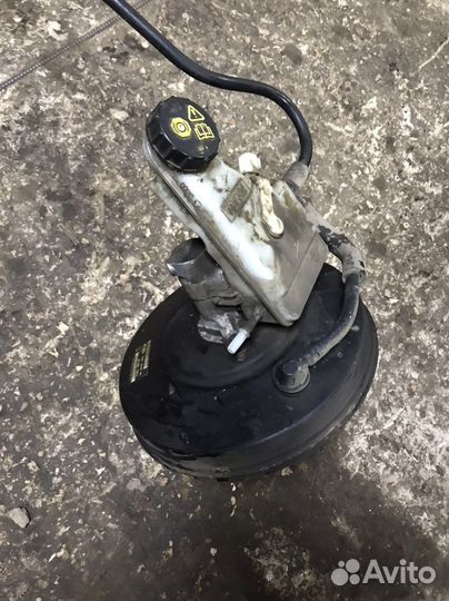 Вакуумный усилитель Ford Focus 3