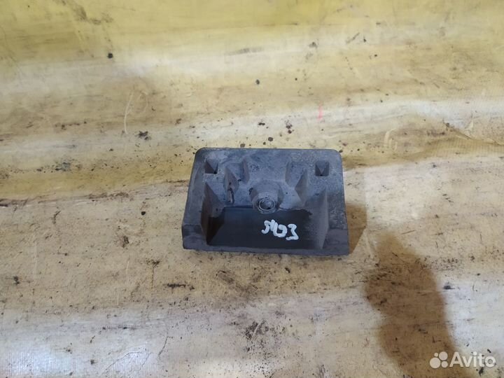 Опора под домкрат audi Q7 4L Ауди кью 7 ку7 2005