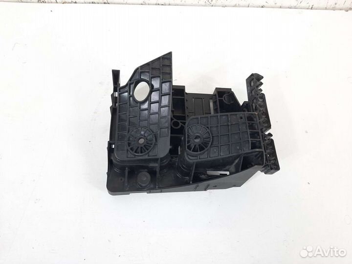 Корпус блока предохронителей Шкода Октавия а5 рест