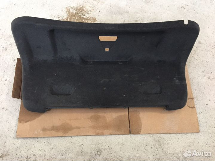 Обшивка крышки багажника Volkswagen Phaeton(1839)
