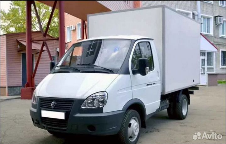 Водитель автомобиля газель