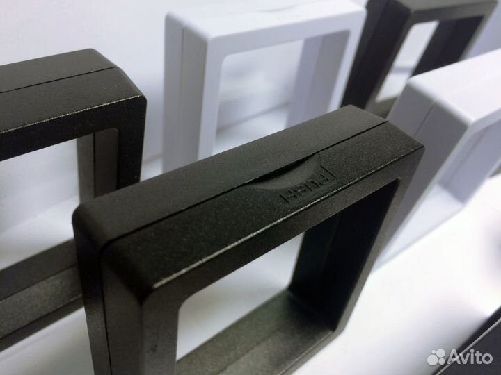 Выставочная Рамка для монетжетоновмедалейсувенир