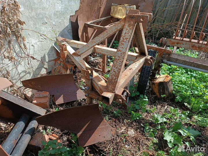 Плуг для минитрактора