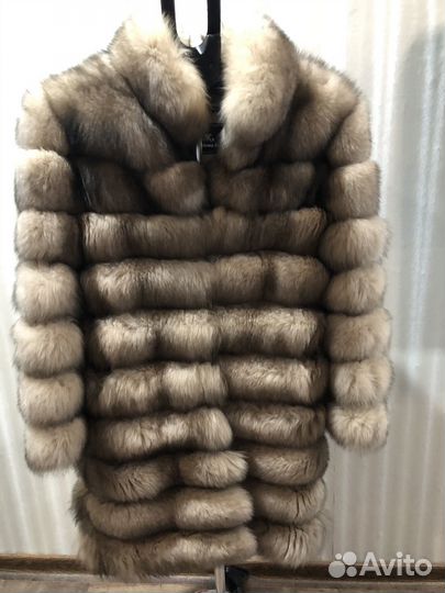 Продам песцовую шубу