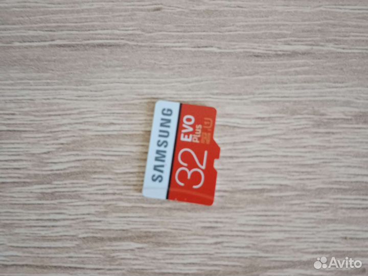 Карта памяти MicroSD