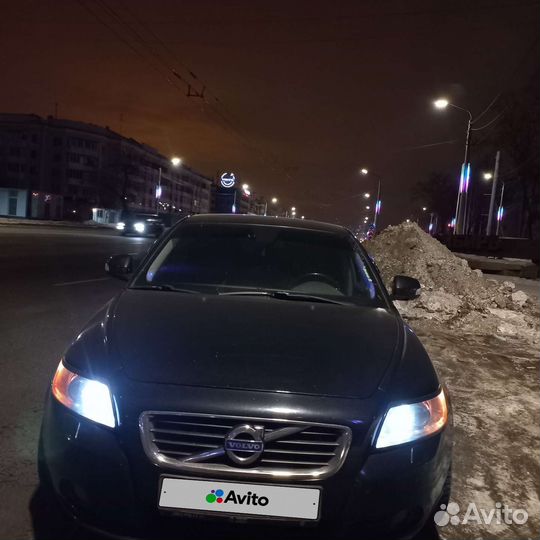 Volvo S40 2.0 AMT, 2011, битый, 190 000 км