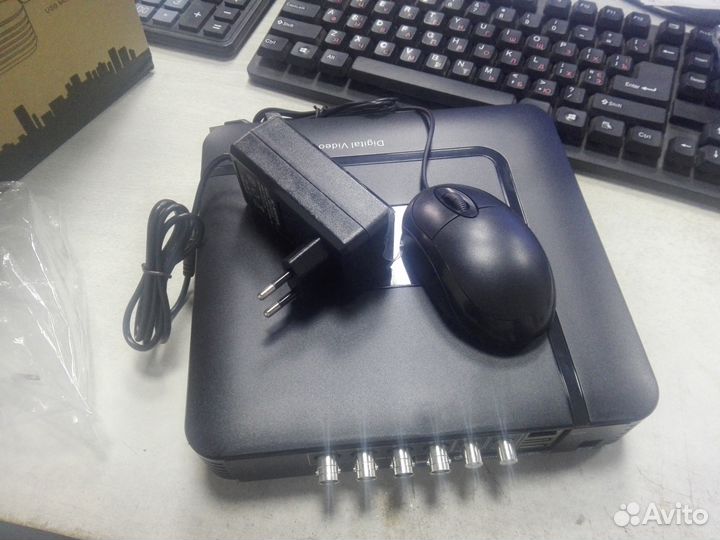 Видеонаблюдение. 4-канальный AHD видеорегистратор