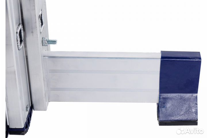 Лестница алюминиевая трехсекционная 3х10 Алюмет