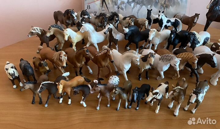 Фигурки лошадей schleich