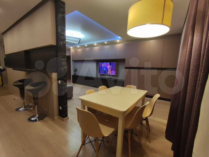 3-к. квартира, 100 м², 13/16 эт.