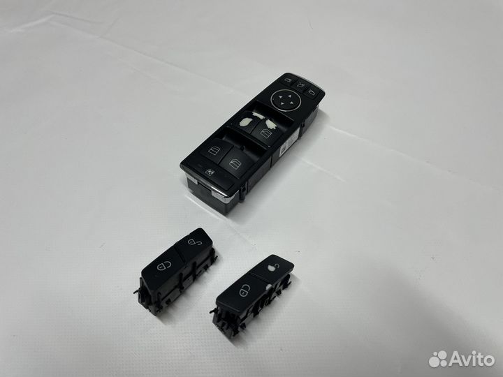 Оригинальный блок стеклоподъемника и замка MB w204