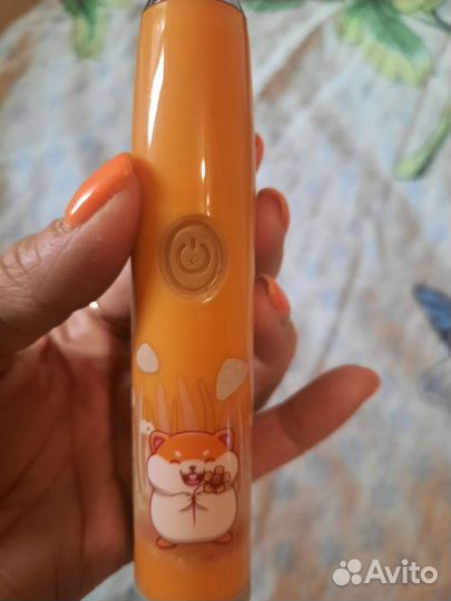 Электрическая зубная щетка детская