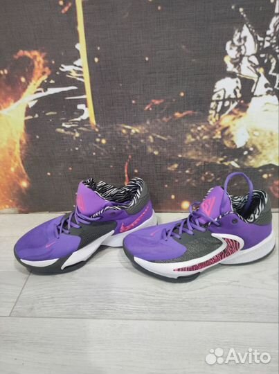 Nike zoom freak 4