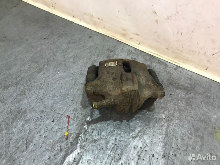 Суппорт тормозной передний левый Citroen Xsara