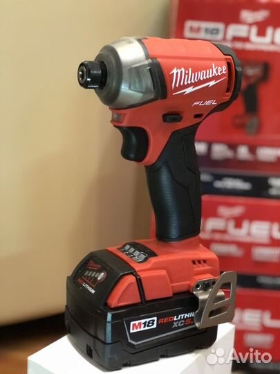 Мультирезак реноватор Milwaukee 2836-20 M18 fuel