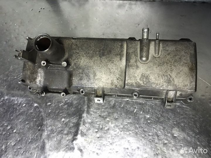 Клапанная крышка K7J K7M Renault Logan Sandero