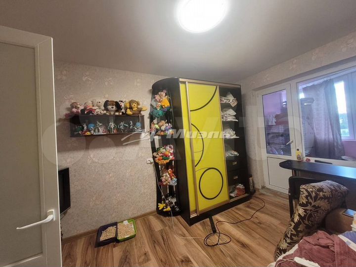 Комната 42 м² в 3-к., 9/9 эт.