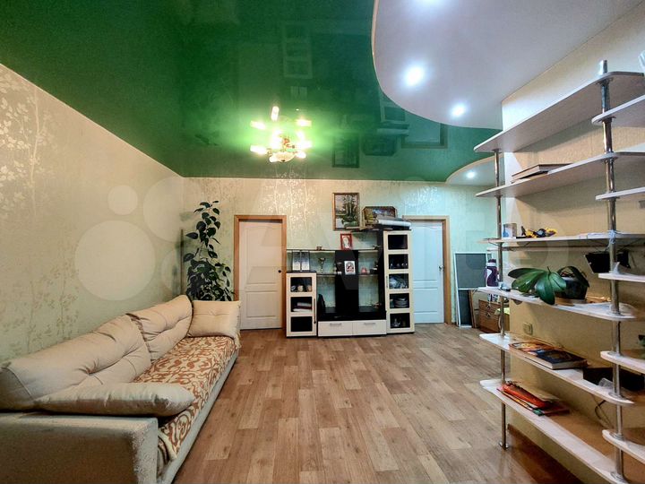 Коттедж 159,7 м² на участке 2,5 сот.