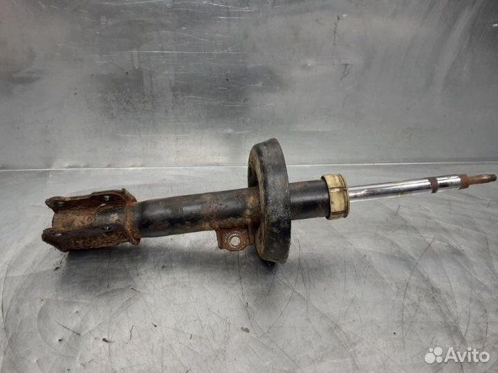 Амортизатор передний левый Opel Zafira минивэн