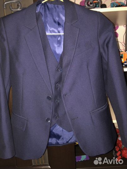 Школьный костюм