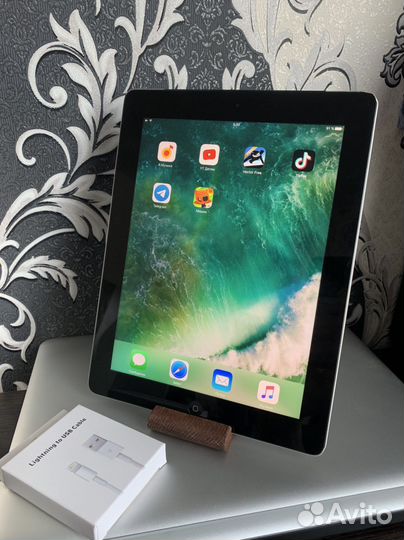 iPad 4 16GB SIM Ребенку для мультиков/игрушек