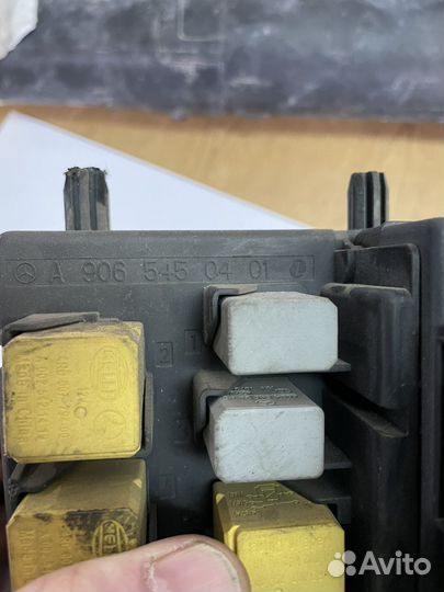 Блок предохранителей реле