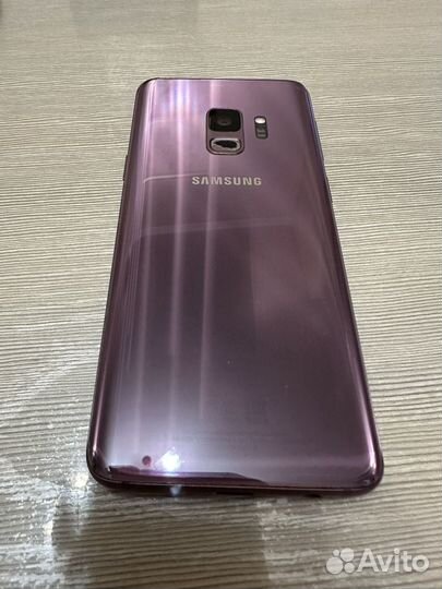 Samsung Galaxy S9, 4/64 ГБ