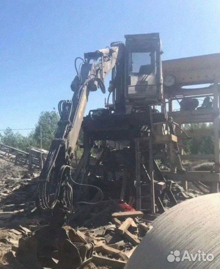 Гидроманипулятор с кабиной