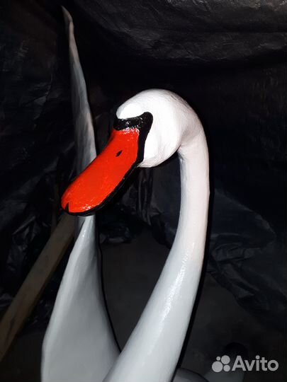 Лебедь из артбетона