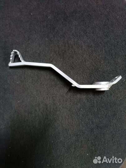 Лапка заднего тормоза rieju mr