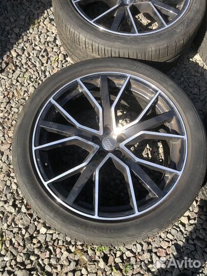 Ауди Q8 R22 оригинальный комплект